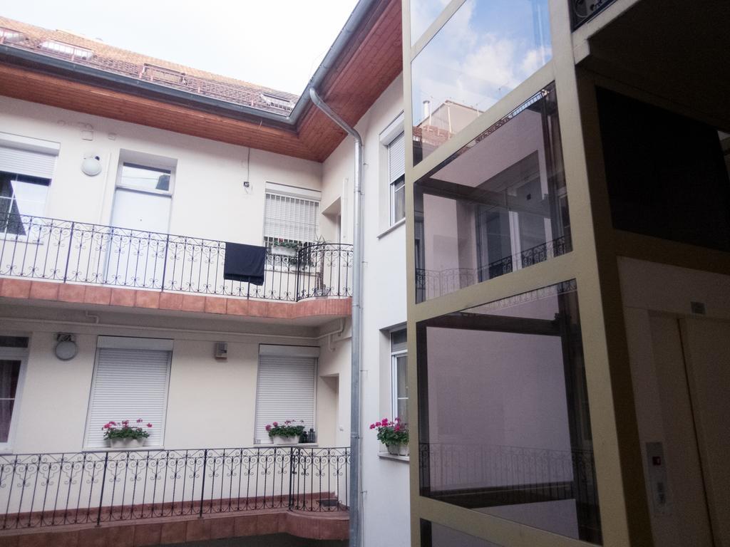 Goldcentral Apartment Grand Boulevard Budapest Ngoại thất bức ảnh
